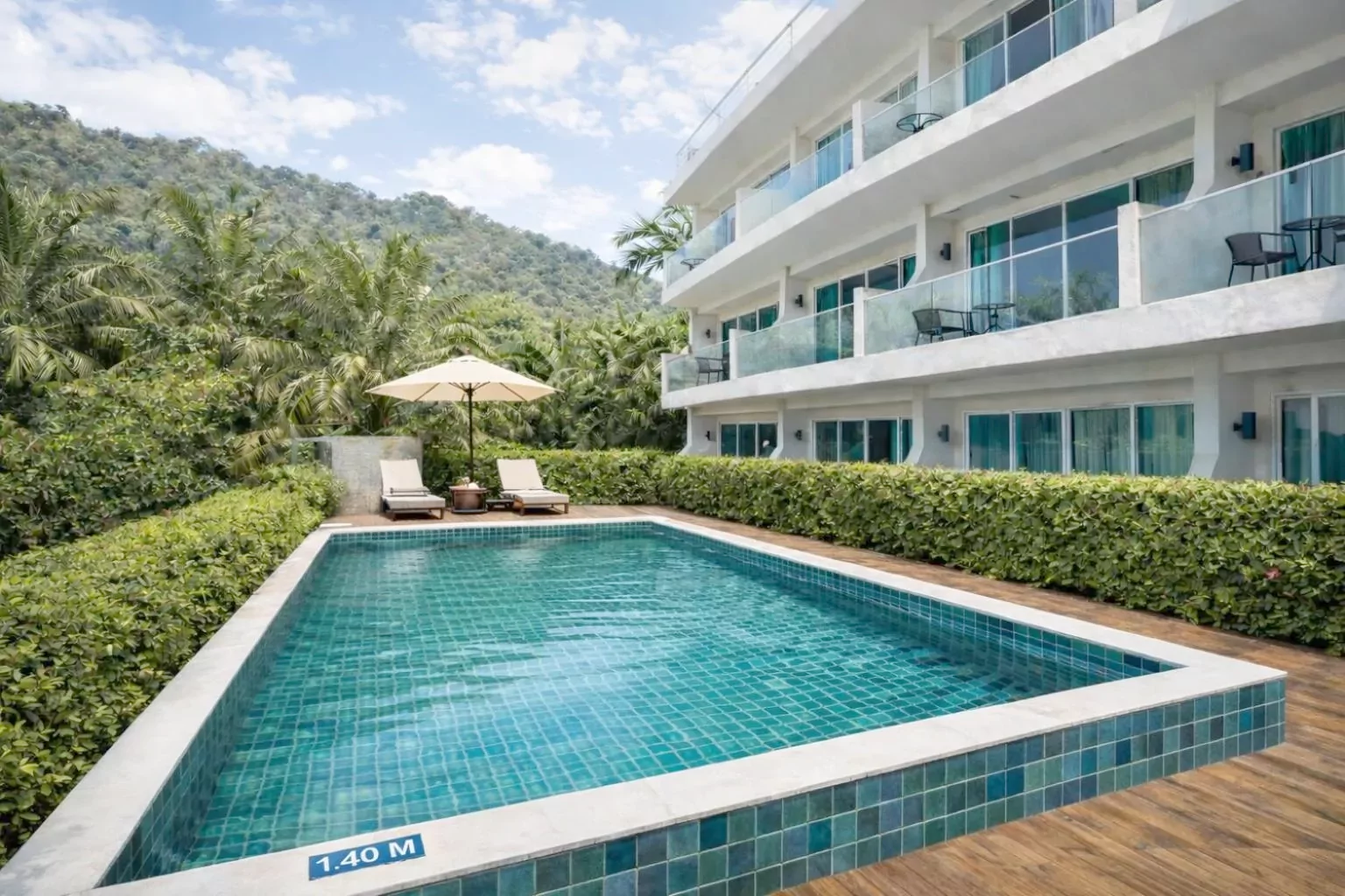 The swimming pool at Santosa Phuket